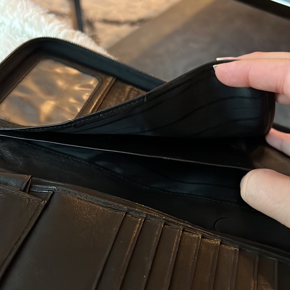 Black wristlet/wallet - Picture 5 of 5